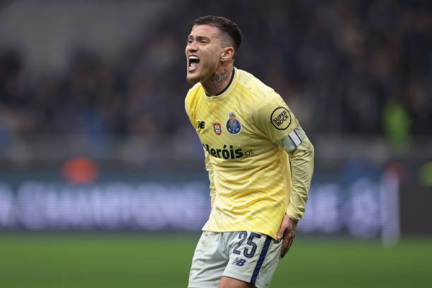 他甚至还参 他甚至还参